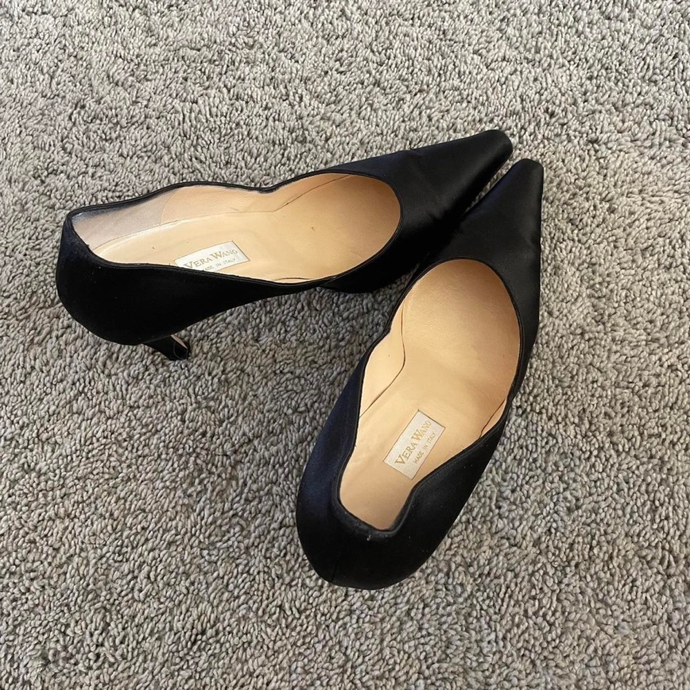Vintage Vera Wang Pump Heels